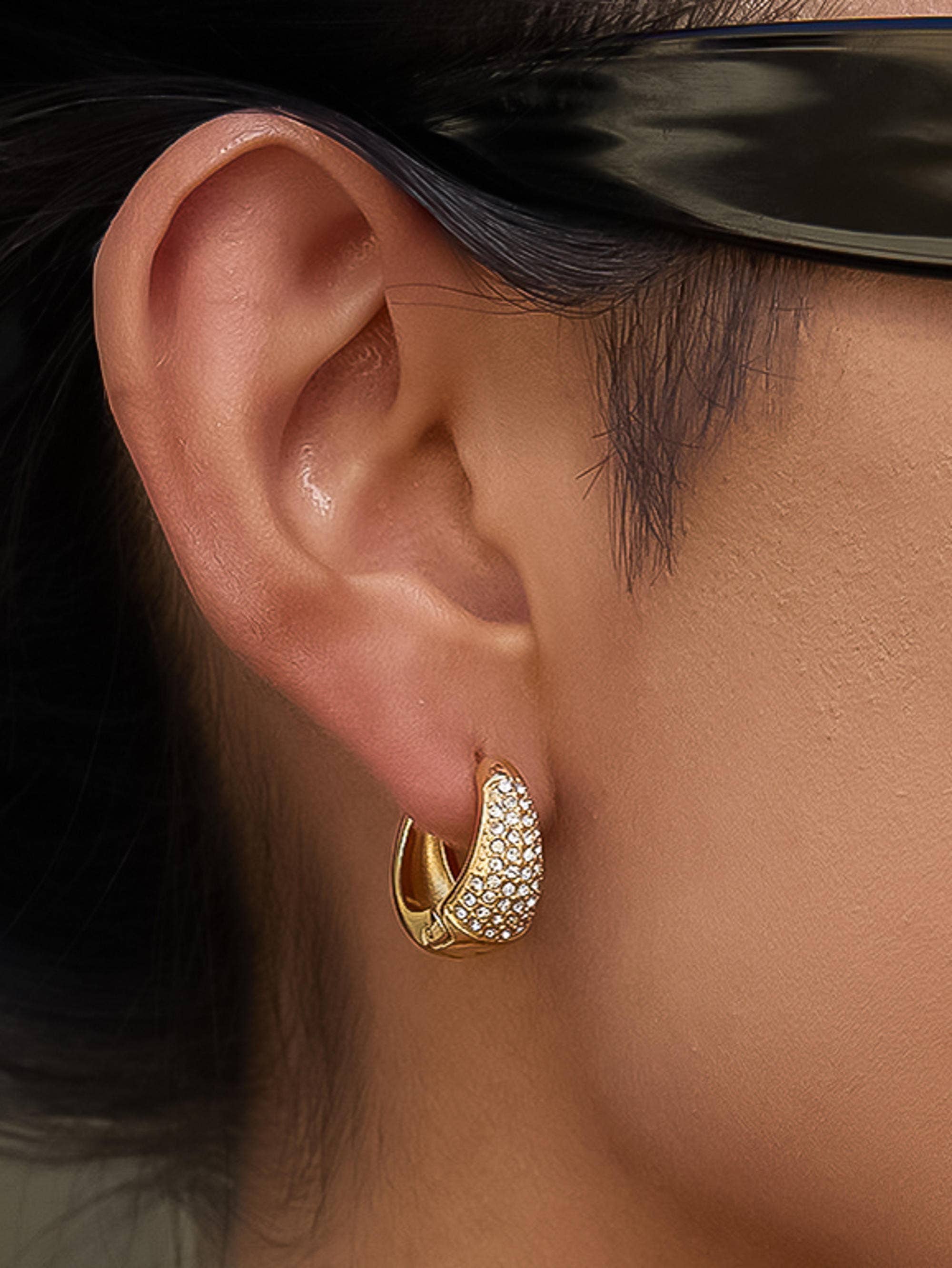 Aurven 18K Gold Non-Tarnish Crystal Teardrop Hoop Earrings