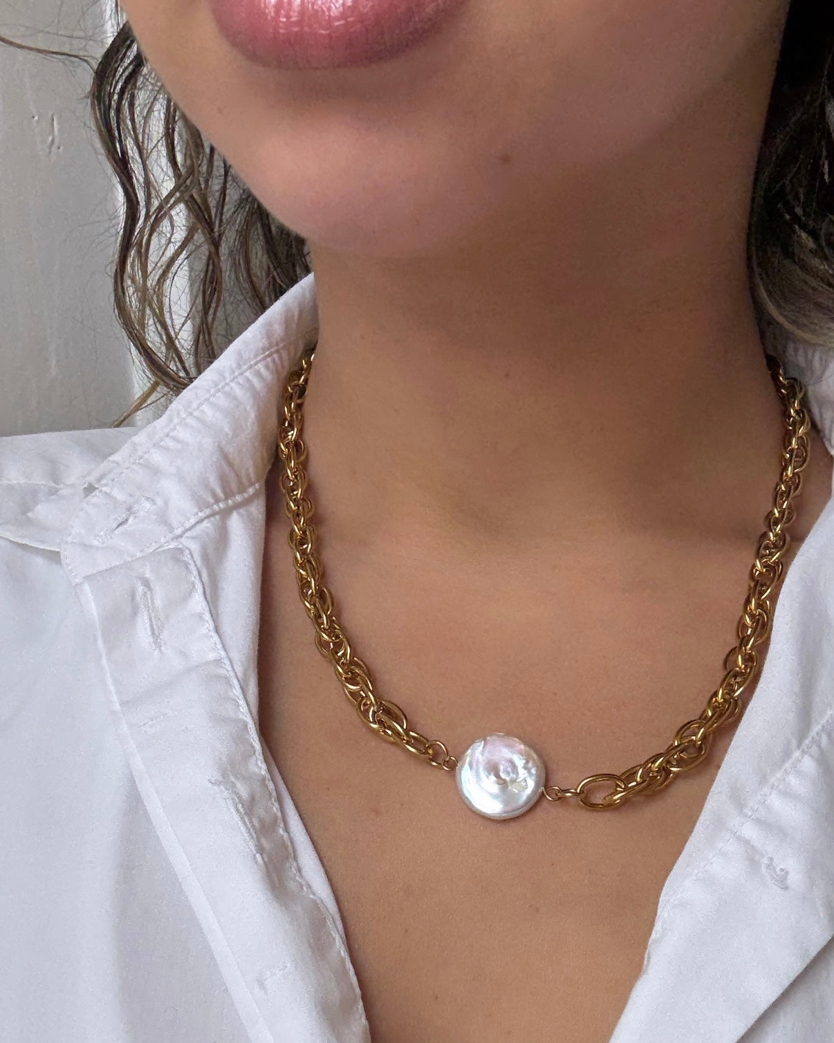 Lona Bold Pearl Chain Necklace