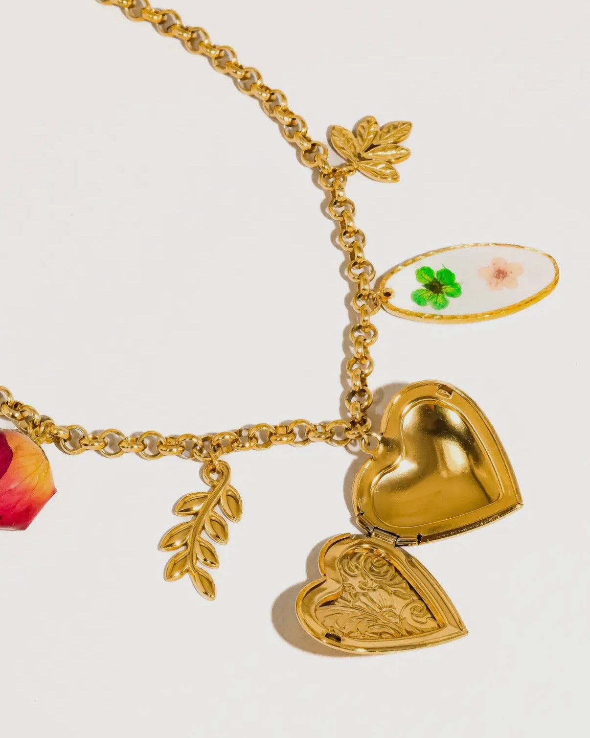 Lantana 18K Gold Non-Tarnish Vintage Locket Charm Necklace